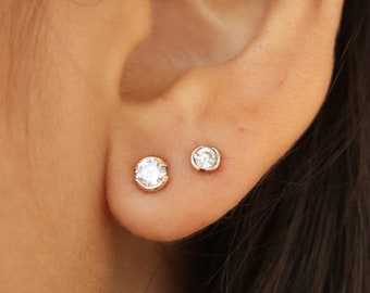 Tiny Round Cz Stud earrings, Minimalist tiny Dainty Stud Earrings,  Delicate earrings