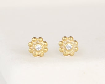 Tiny Flower Studs, Tiny round dot earrings, Minimalist dainty flower stud earrings