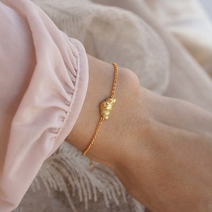 Bracelet croissant doré, bracelet à breloques croissant, bracelet délicat en or torsadé parisien français image 3