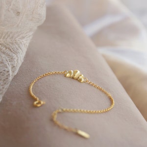 Bracelet croissant doré, bracelet à breloques croissant, bracelet délicat en or torsadé parisien français image 6