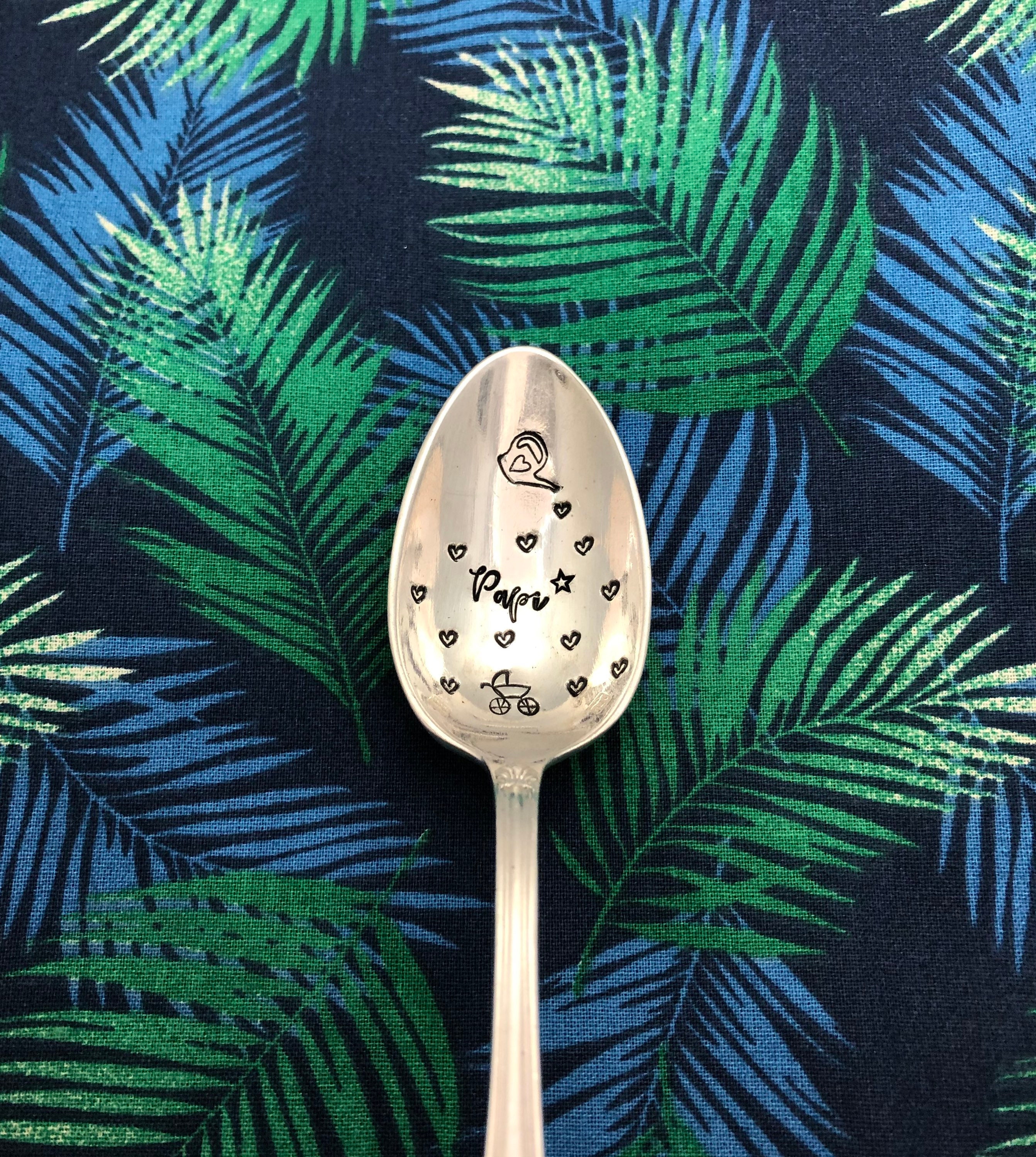 Cuillère Annonce Grossesse Pluie de Coeurs + Papi/Mamie