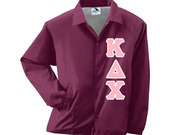 Chaqueta estilo entrenador bordada Delta Chi de Kappa