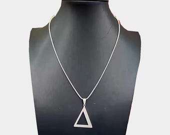 Stainless steel triangular pendant Necklace