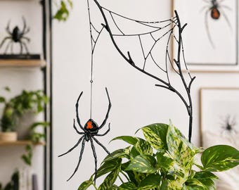 Paletto portavaso a forma di ragnatela con ragno pendente, regalo per la festa del papà, decorazione da giardino gotica, decorazione per piante Black Widow, regalo per papà amante della natura