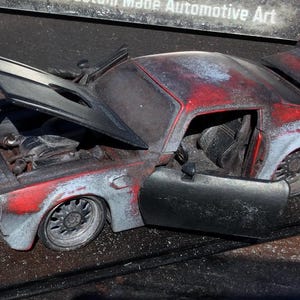 Barn Find 1972 Pontiac Firebird Restomod die cast model, 1:24, Custom Made, rusty, distressed, , diorama.