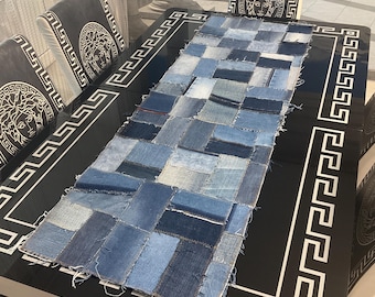 Tovaglia in denim patchwork realizzata a mano, tovaglia in jeans riciclati, decorazione rustica per la tavola in stile fattoria, runner da pranzo boho, dimensioni 47”x16”