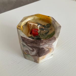 Handmade money candle, Witch ritual candle, Manifestation scented candle with crystals and herbs, Intent candle for meditation and yoga