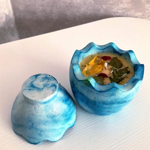 Handmade money candle, Witch ritual candle, Manifestation scented candle with crystals and herbs, Intent candle for meditation and yoga