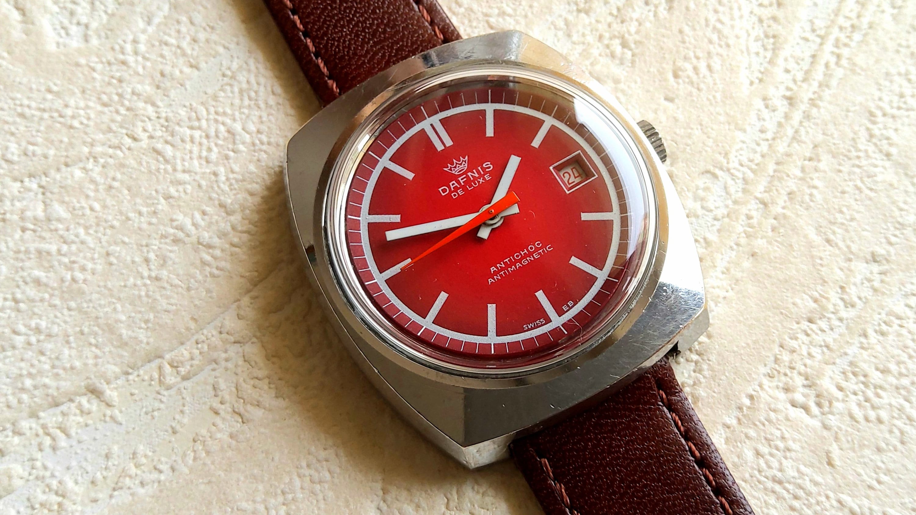 Swiss Vintage DAFNIS DE LUXE Antimagnetic Men s Watch Beautiful Red Dial Date Etsy