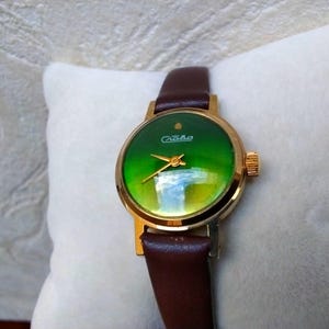 Rarity ! Vintage  SLAVA coctail womens watch, Ca.1600, 17 j, rarest toned green dial