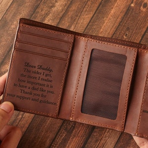 Cartera de cuero personalizada, billetera triple personalizada para papá, regalo de cumpleaños, regalo para papá de su hijo adulto, regalo para el Día del Padre