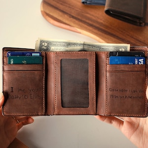 Billetera de cuero personalizada para papá, regalo para papá con dibujos para niños, idea de regalo para el día del padre, billetera de cuero con tres pliegues, billetera con dibujo para niños escrito a mano