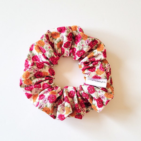 Rose Garden Scrunchie \ Scrunchie \ Hair Scrunchies \ Hair Accessories \ Cottagecore / Colourful Scrunchie / Slow Fashion