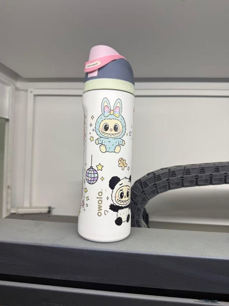 Botella de agua de los monstruos, sorbo gratis, 24 oz imagen 4