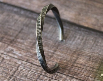 Titanium Viking Bracelet for Men | Mens Cuff Bracelet | Handmade Nordic Bracelet | Gift for Boyfriend | Hypoallergenic Bracelet