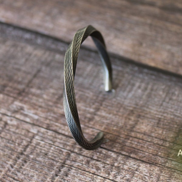 Titanium Viking Bracelet for Men | Mens Cuff Bracelet | Handmade Nordic Bracelet | Gift for Boyfriend | Hypoallergenic Bracelet