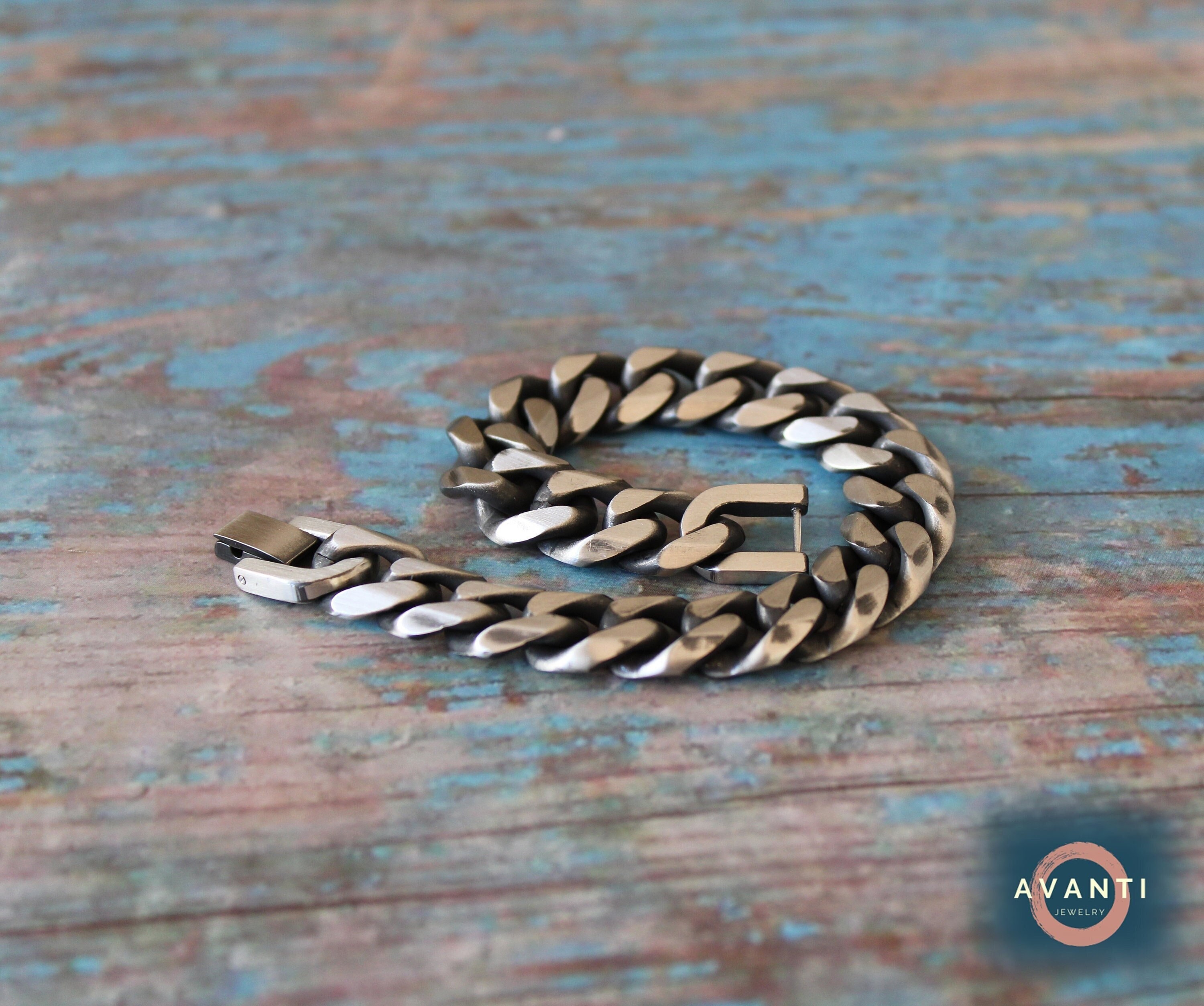 Men's titanium cheap engraved bracelets