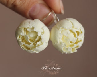 Ivory Flower Earrings. Peony jewelry,  Ivory jewelry, Bride earrings, Wedding earrings, Beige earrings