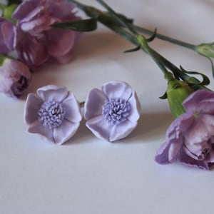 Handmade Lavender Flower Earrings: Polymer Clay Floral Design