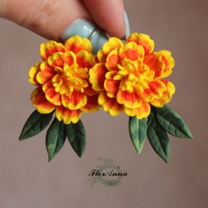 Marigold earrings, Autumn earrings,  marigold jewelry,flower earrings,polymer clay jewelry,  orange earrings,bright earrings floral earrings