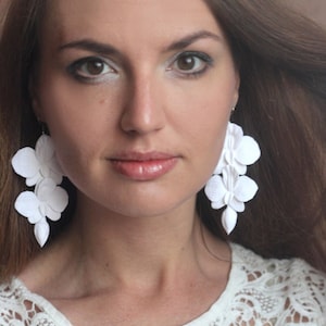 White Orchid Earrings, White Bride Earrings, Flower Earrings