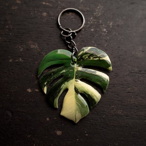 Monstera Albo Keychain | Plant Keychain | Plant Lover gift | Plant Accessories | Botanical Keyring | Plant Charms | Mothers Day Gift