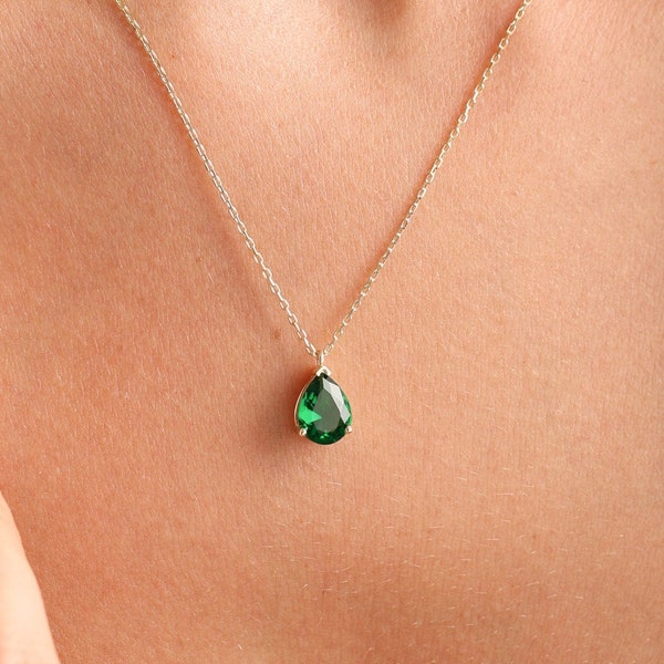 Teardrop Emerald Necklace ,  Dainty Layering Necklace , Emerald Jewelry, Gift for Wife, Birthstone Necklace, Christmas Women Gifts for her