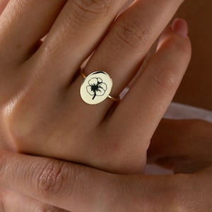 Birth Flower Ring, Floral Ring, Bridesmaid Gift, Minimalist Ring, Dainty Mom Ring, Christmas Gift, Sterling Silver Ring, Gold Signet Ring