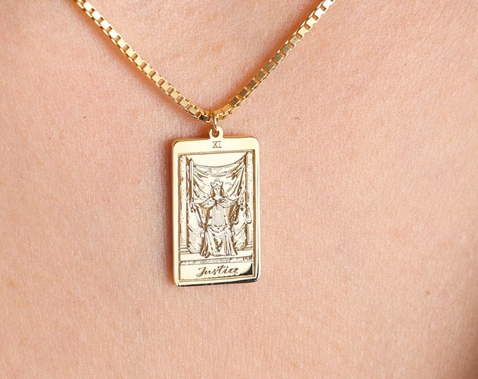 Tarot Necklace ,Tarot Necklace in Box Chain Style , Spiritual Jewelry , Taro Gift , Tarot Card Necklace , Gifts for her , Tarot jewelry