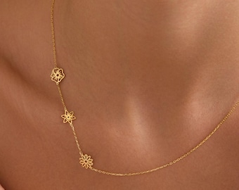 Sideways Birth flower Necklace, Family Birth Flower Necklace, Birth Month Flower, Personalized Jewelry, Mothers Day Gift, Gift For Mom