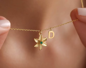 Birthflower initial necklace, Personalized Mother Necklace , Mothers Day Gift, Gift for mom, Grandma Necklace, Birthflower letter necklace
