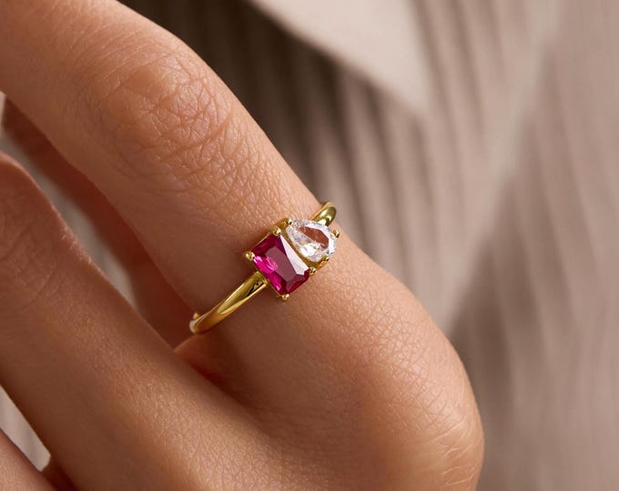 Mini Toi et Moi Birthstone Ring, Custom Baguette & Pear Cut Promise Ring, Couples Jewelry, Gift for Her, Birthstone Ring, Toi et Moi Ring