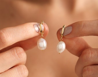 Janis Savitt Floating Pearl Hoop Earrings 18k Yellow Gold Plated 1 7 8 Etsy