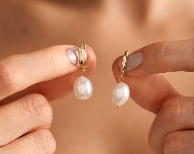 14 Solid Gold Pearl Earrings, Fresh Water Pearl Earrings, Hoop Pearl Earrings, Bridesmaid Gifts , Anniversary Gift, Wedding jewelry