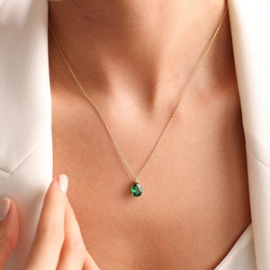 Teardrop Emerald Necklace , Dainty Layering Necklace , Emerald Jewelry, Gift for Wife, Birthstone Necklace, Christmas Women Gifts for her image 4