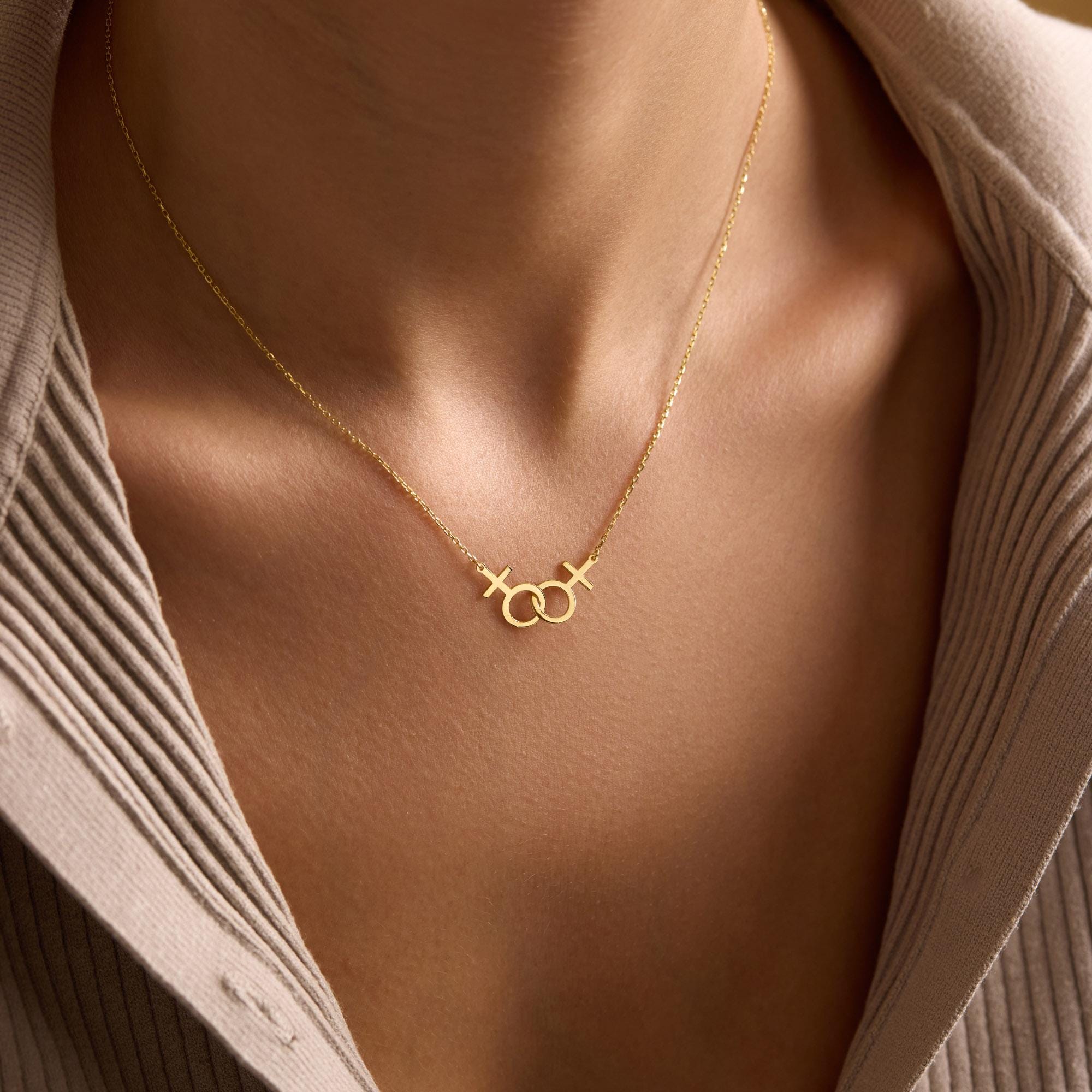 Venus Necklace - Etsy