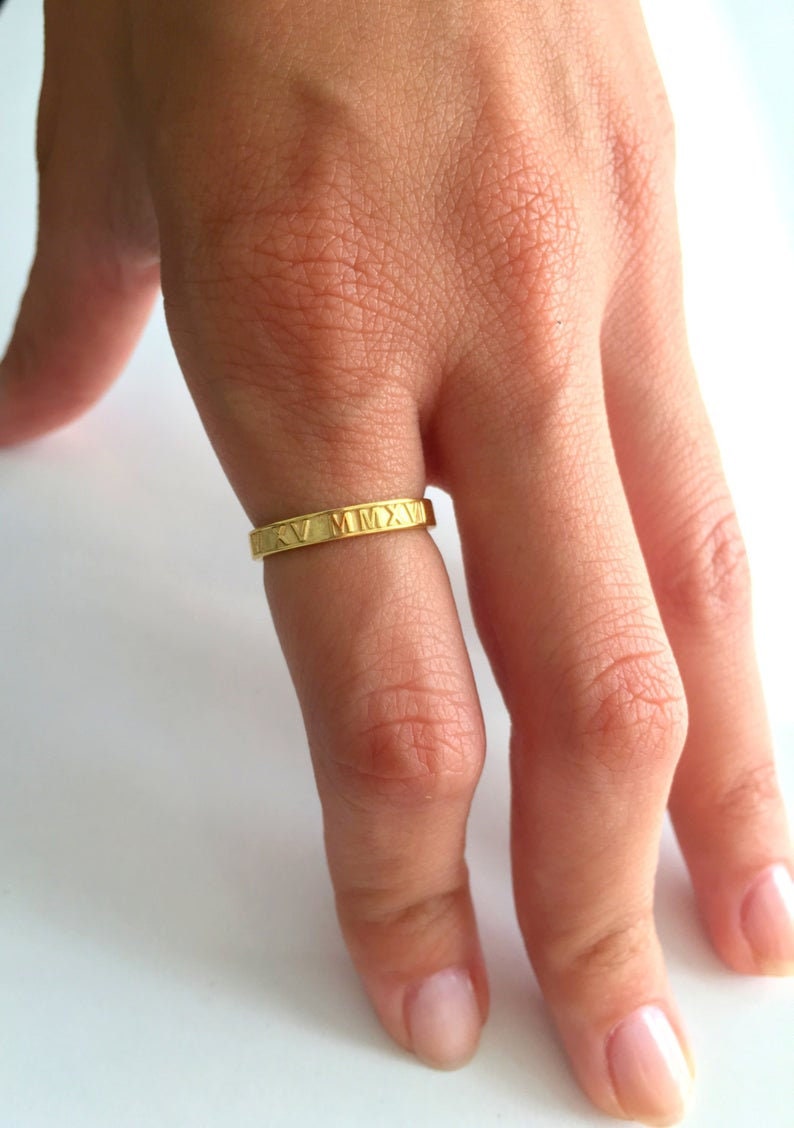 Welsh narrow gold wedding ring – Gretna Green Wedding Rings