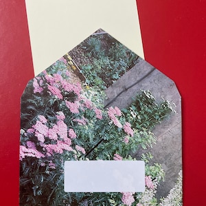 Recyceltes Briefpapier, handgemachte beschriftete Briefumschläge mit blanko Notizkarten