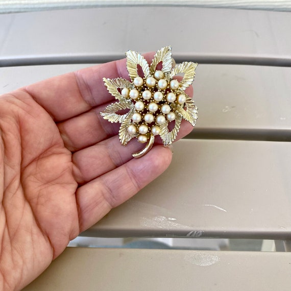 B.S.K. Faux Pearl Floral Brooch, Vintage Gold Met… - image 8