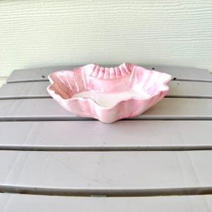 Sea Shell Shaped Dish, Vintage Pink Ceramic Greg Matthews Oggetti Japan Bathroom Organizer/Dresser Catch All Trinket Dish, Beach House Decor