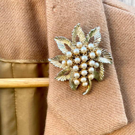 B.S.K. Faux Pearl Floral Brooch, Vintage Gold Met… - image 3