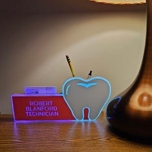 Letrero de escritorio y organizador iluminado con forma de diente, estilo neón, LED, luz, LED iluminado en el borde, tarjetero de dentista, lámpara de escritorio con forma de diente