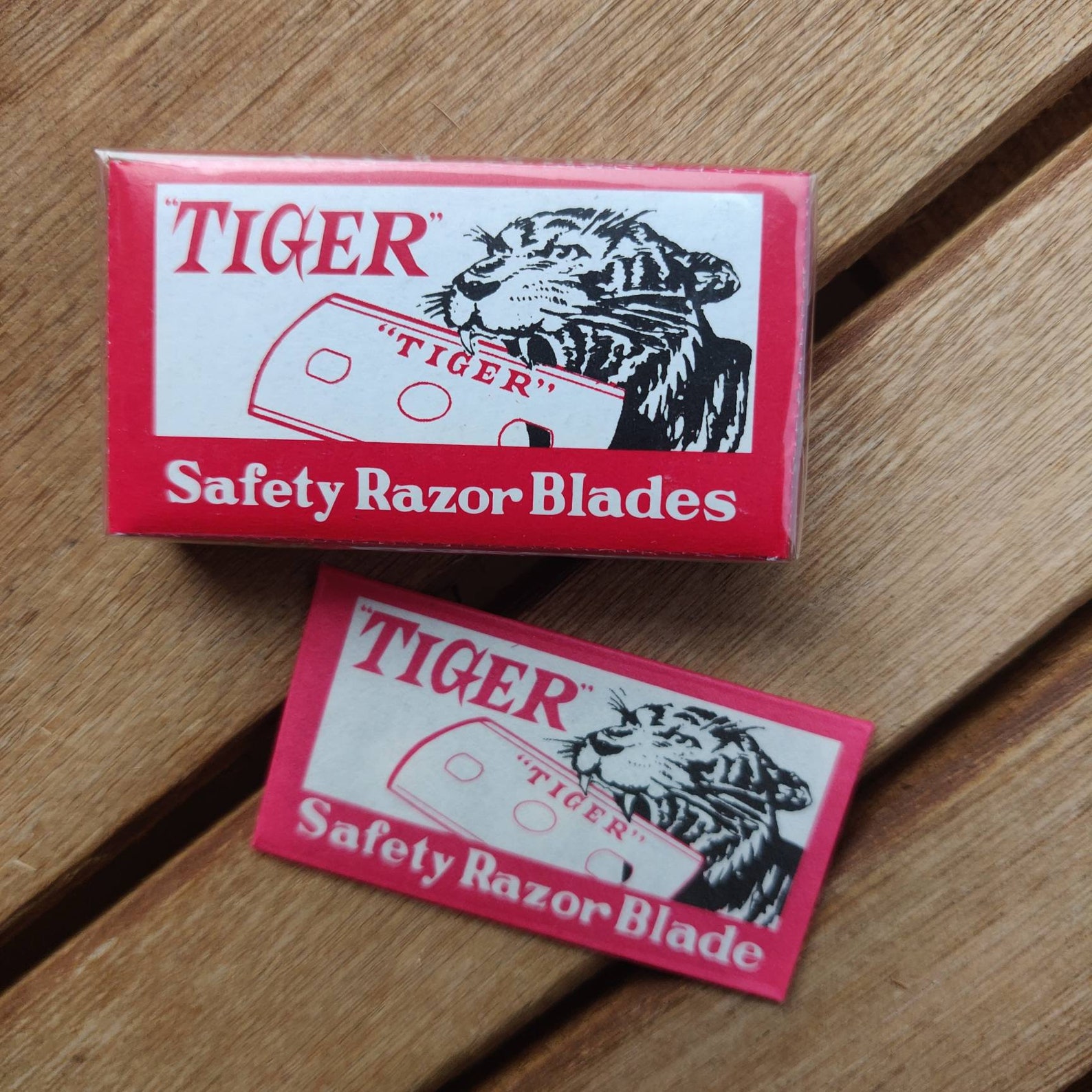 TIGER DOUBLE Edge Safety Razor BLADE 10 Pack 1 Free Blade | Etsy