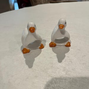 Vintage 90er Jahre Design Gänse / Ente Serviettenhalter aus Keramik. 2er Set. Bezaubernd!