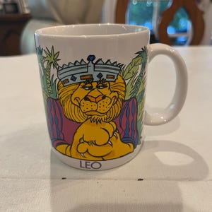 "Vintage "Leo" Löwenkönig und Horoskop Tasse. Absolut bezaubernd! Super Retro!