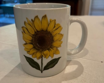 Vintage 90s ceramic Sunflower Mug. Classic and so pretty!