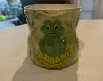 Vintage Neil the Frog style planter or cache pot style holder. GUC!