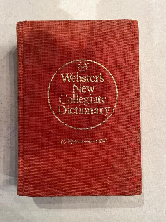 Vintage Faded Red to Orange 1977 Websters Hard Back Dictionary