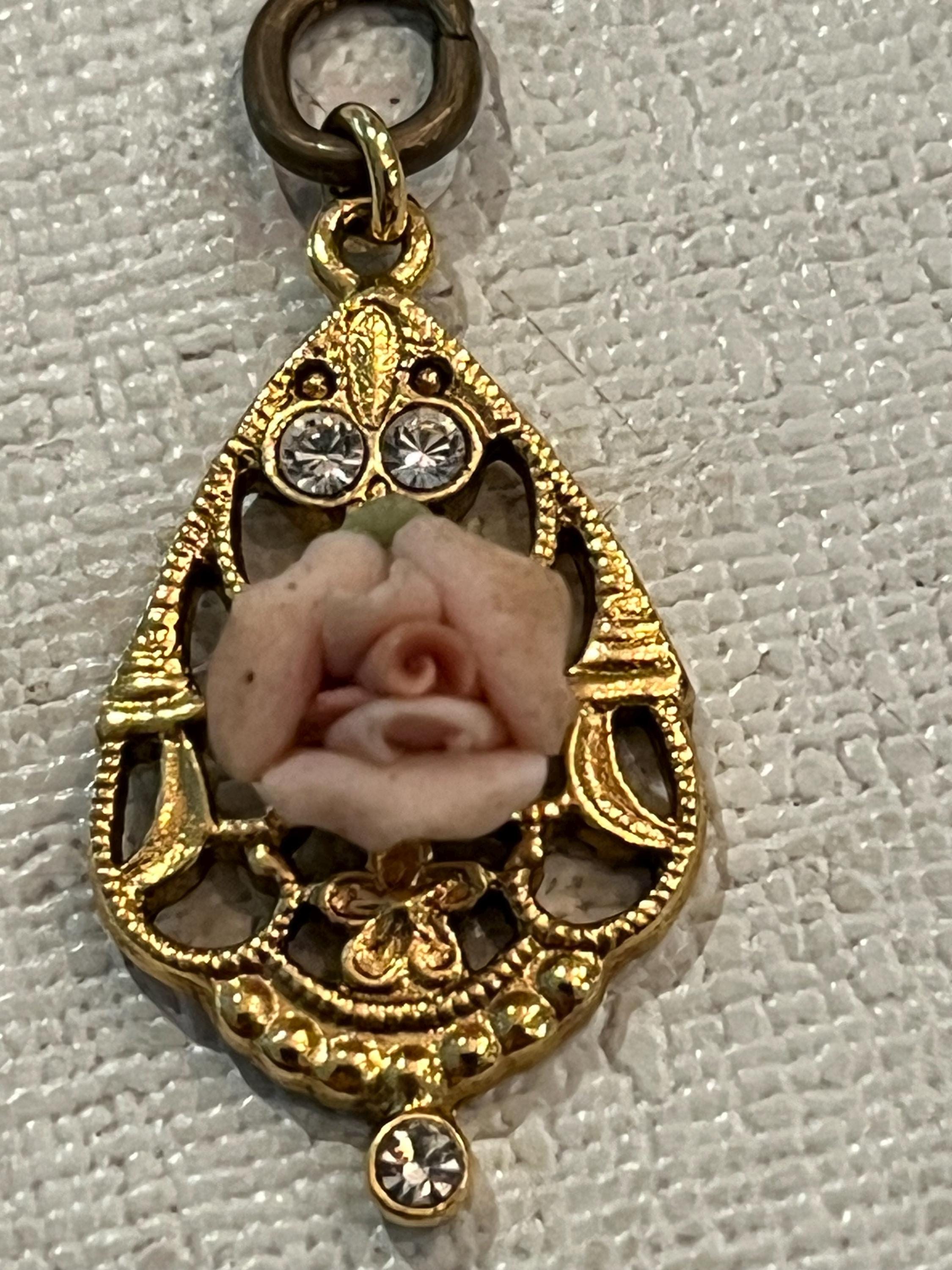 ★VINTAGE HOLLYWOOD★ Posy Rose Necklace_VH2435NE007M Welcome to joyful online shopping!