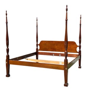 Vintage Chippendale Style King Size Mahogany Four Post Bed with Rice Carvings